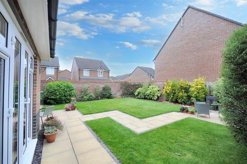 5 bedroom detached house for sale, Blundell Drive, Stone