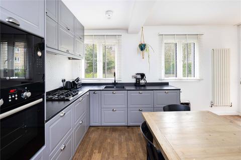 1 bedroom flat for sale, Rosebery House, Sewardstone Road, Bethnal Green, London, E2