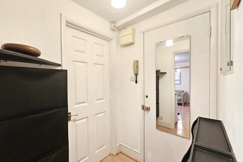 1 bedroom flat for sale, Fortis Green, London, N2