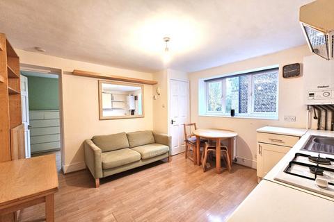 1 bedroom flat for sale, Fortis Green, London, N2