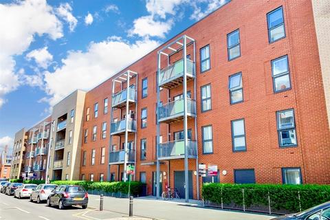 2 bedroom ground floor flat for sale, Cross Street, Portsmouth, Hampshire