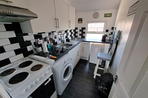 1 bedroom flat for sale, Church Street, Old Town, Eastbourne BN21