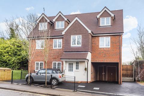 undefined, Finchampstead Road, Wokingham RG40