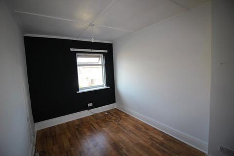 3 bedroom house to rent, Netherburn Road