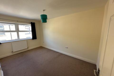 2 bedroom flat to rent, Brook Court, Padiham