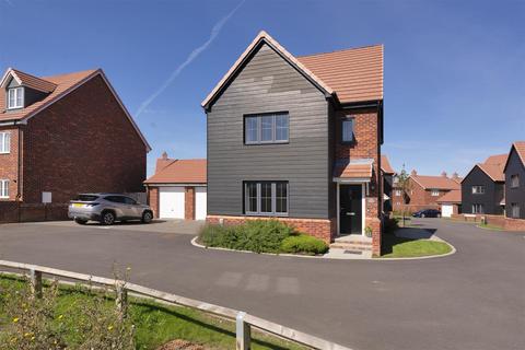 4 bedroom detached house for sale, Thompson close, Paddock wood