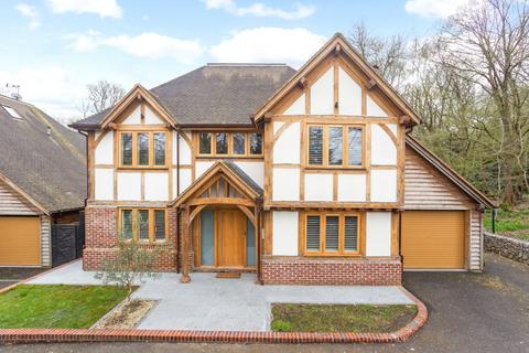 5 bedroom detached house to rent, Newstead Copse, Denham, Uxbridge, Middlesex, UB9