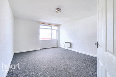 2 bedroom flat for sale, North Wembley