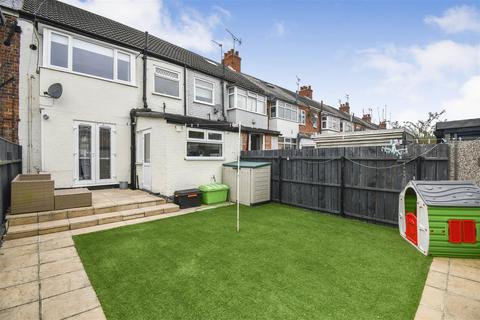 3 bedroom terraced house for sale, Westfield Road, Hull