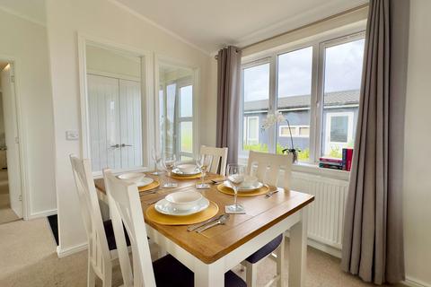 2 bedroom lodge for sale, 38 Polventon, St Merryn Park, St Merryn, PL28 8QA