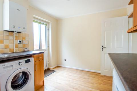 2 bedroom end of terrace house to rent, Whitton Place, Osbaldwick, York, YO10 3BJ