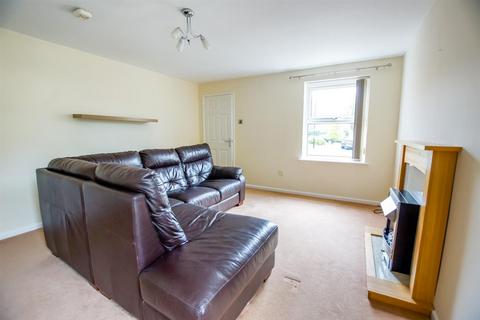 2 bedroom end of terrace house to rent, Whitton Place, Osbaldwick, York, YO10 3BJ