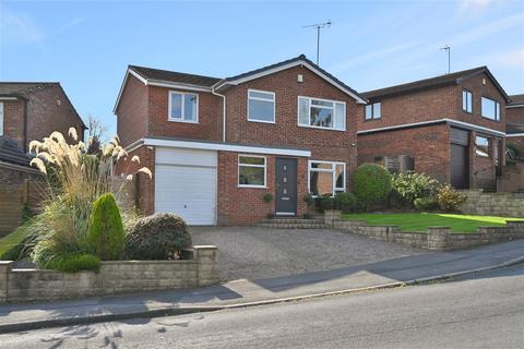 4 bedroom detached house for sale, Silverdale Drive, Guiseley, Leeds