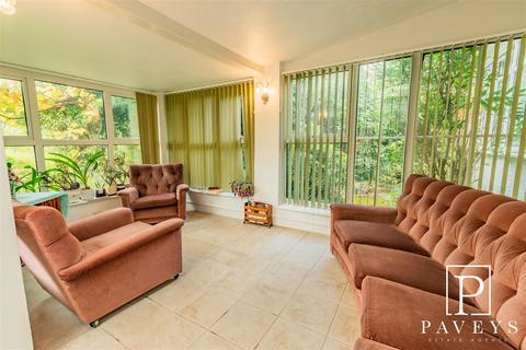 15 Eton Road, Frinton-on-sea, CO13 9JA