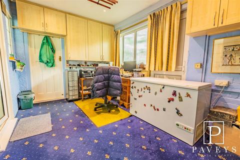 15 Eton Road, Frinton-on-sea, CO13 9JA