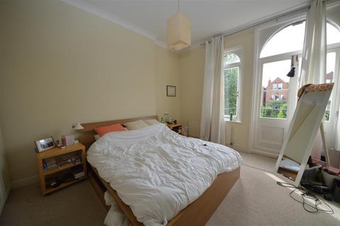 2 bedroom flat to rent, Greencroft Gardens, South Hampstead NW6