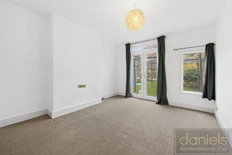 2 bedroom ground floor flat for sale, Bathurst Gardens, Kensal Rise, London, NW10