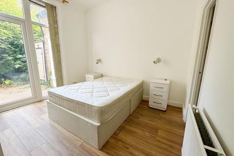 2 bedroom flat to rent, Aberdare Gardens, London NW6