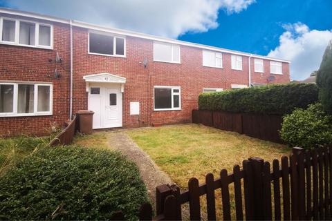 4 bedroom terraced house to rent, Chirton Hill Drive, North Shields, NE29