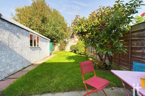 3 bedroom semi-detached house for sale, Woodlands Drive, Offerton, Stockport, SK2