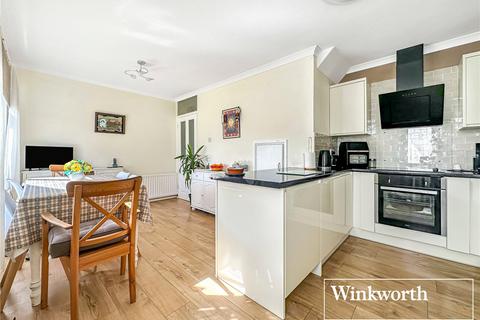 3 bedroom terraced house for sale, Morden Avenue, Dorset BH22