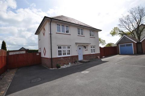 3 bedroom detached house for sale, Parc Llwyn Celyn, St. Clears, Carmarthen