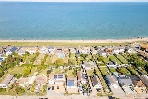 3 bedroom detached bungalow for sale, Southsea Avenue, Sheerness ME12