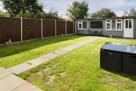 3 bedroom end of terrace house for sale, Chanctonbury Road, Rustington BN16