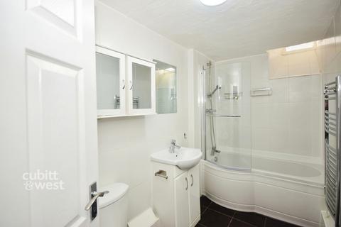 1 bedroom apartment to rent, Upper Bridge Road Redhill RH1