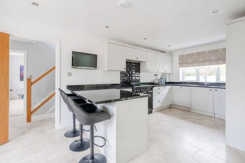 5 bedroom detached house for sale, Norwich Road, Besthorpe