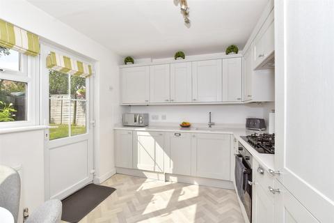 2 bedroom semi-detached house for sale, Green Way, Tunbridge Wells, Kent