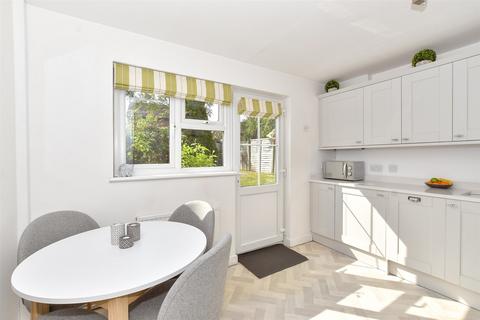 2 bedroom semi-detached house for sale, Green Way, Tunbridge Wells, Kent