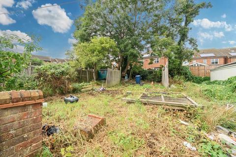 7 bedroom terraced house for sale, Chesham,  Buckinghamshire,  HP5