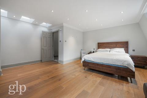 2 bedroom mews for sale, Ormond Yard, London, Greater London, SW1Y 6JT