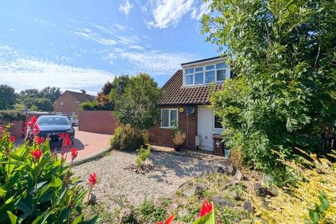 3 bedroom semi-detached bungalow for sale, Hatton Road, Feltham, TW14