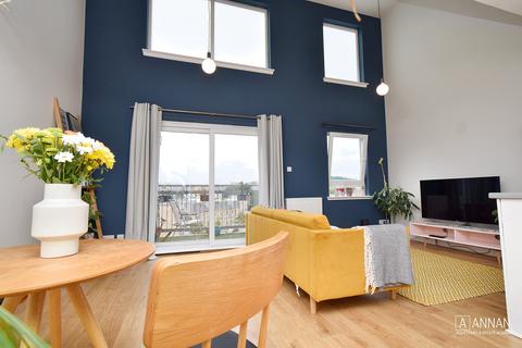 2 bedroom flat for sale, 4/15 Albion Gardens, Easter Road, EH7 5QF