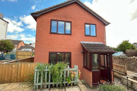 2 bedroom terraced house to rent, King Street