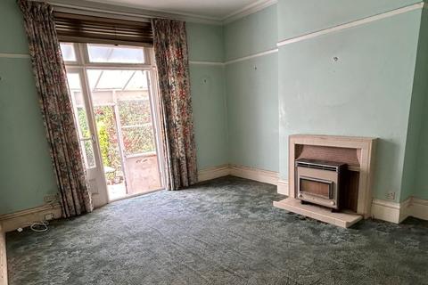 2 bedroom flat for sale, Linden Road, Bexhill-on-Sea, TN40