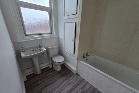 1 bedroom flat for sale, Walmersley Road, Bury BL9