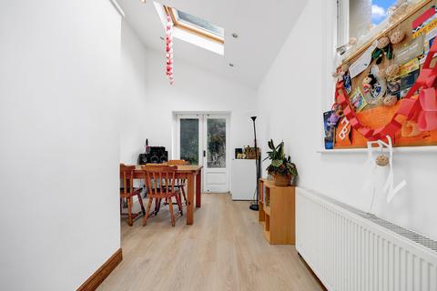 3 bedroom terraced house for sale, Bruce Road, Bow, E3