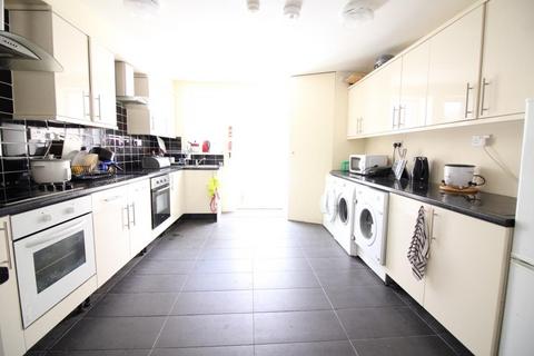 1 bedroom in a house share to rent, Humber Way, Slough