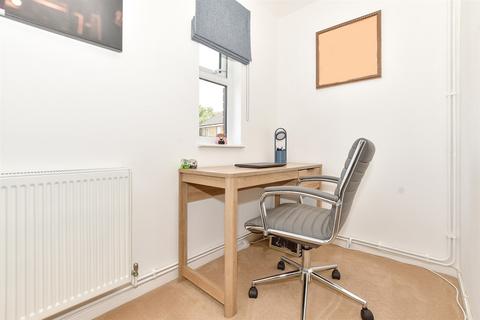 1 bedroom flat for sale, Hawthorn Walk, Tunbridge Wells, Kent