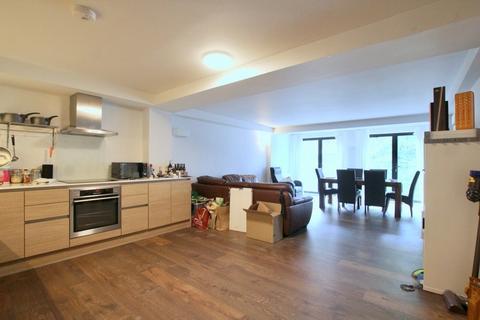 2 bedroom flat to rent, Upper Richmond Road, London SW15