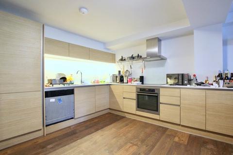 2 bedroom flat to rent, Upper Richmond Road, London SW15