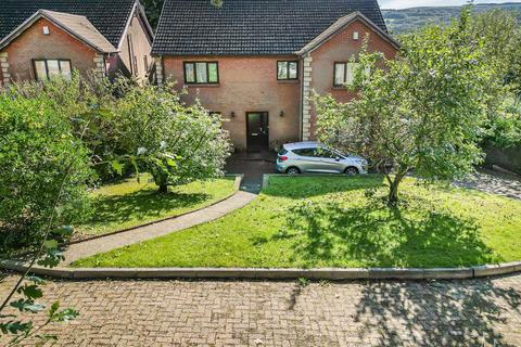 6 bedroom detached house for sale, New Road, Cilfrew, Neath