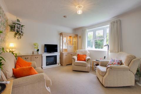 2 bedroom retirement property for sale, DENMEAD, HAMPSHIRE