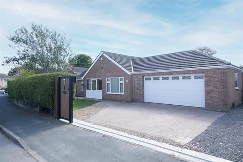 3 bedroom detached bungalow for sale, Laburnum Avenue, Cranswick, Driffield