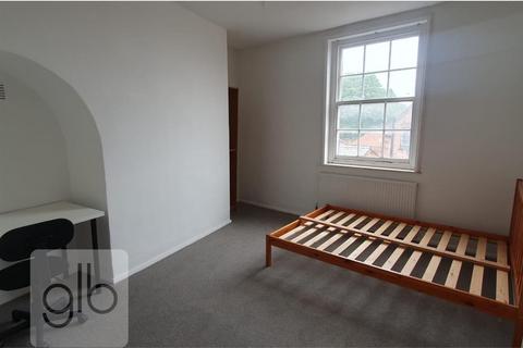 5 bedroom house share to rent, Bath Street, Leamington Spa