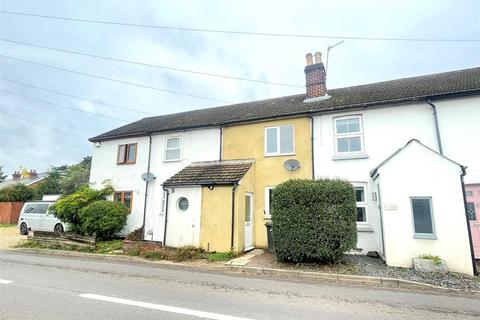 2 bedroom terraced house to rent, Guildford Road, Aldershot GU12