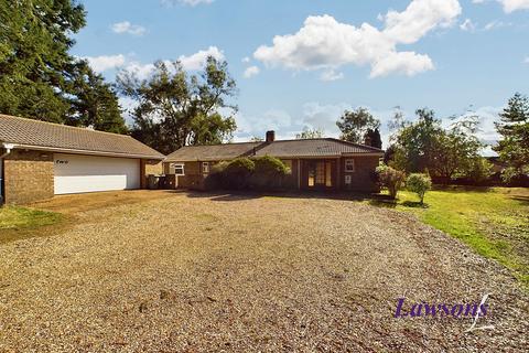 4 bedroom detached bungalow for sale, Aleutia Gardens, Thetford, IP24